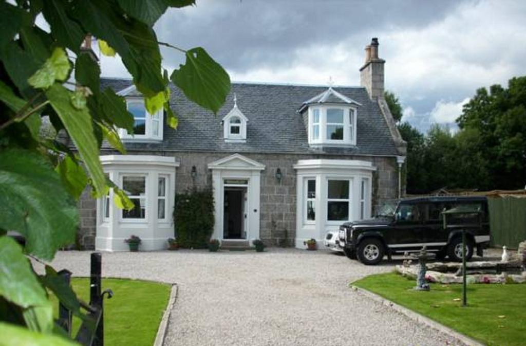 Waverley Villa Grantown-on-Spey Exterior foto